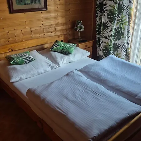 Apartment Dworek Zielonka Jelenia Gora